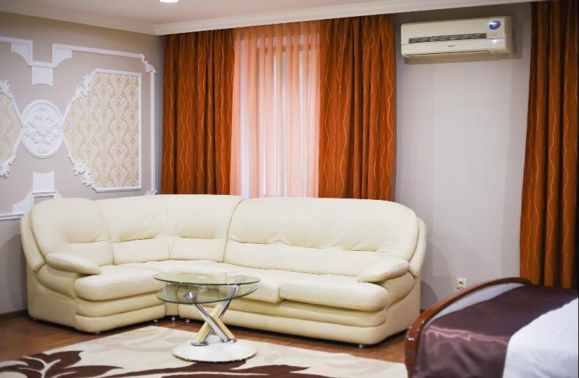 Sky Luxe Hotel อัสตานา ภายนอก รูปภาพ