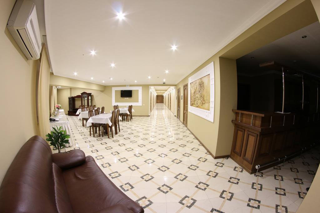 Sky Luxe Hotel อัสตานา ภายนอก รูปภาพ